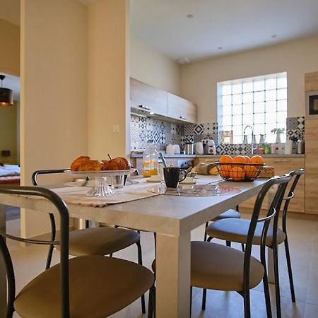 Les Doyennes Bed and Breakfast Brugny-Vaudancourt Εξωτερικό φωτογραφία