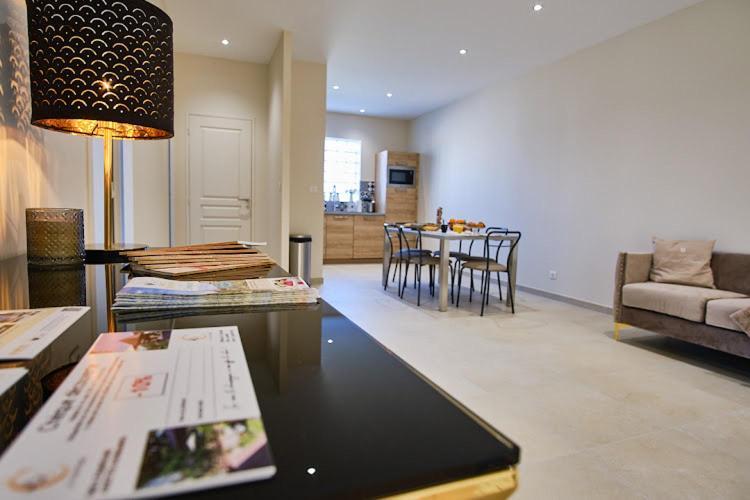 Les Doyennes Bed and Breakfast Brugny-Vaudancourt Εξωτερικό φωτογραφία